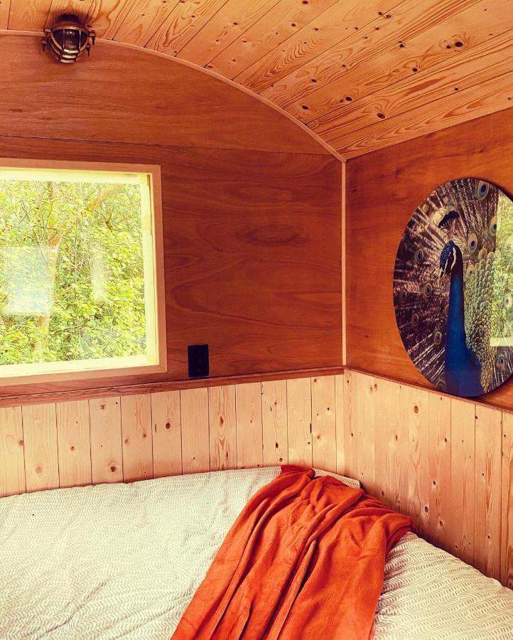 Pipowagens Bij Pannenkoekenrestaurant & Camping De Koppenjan 'Een Uniek Verblijf Met Kinderspeelboerderij' Jubbega-Schurega Bagian luar foto