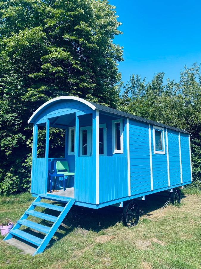 Pipowagens Bij Pannenkoekenrestaurant & Camping De Koppenjan 'Een Uniek Verblijf Met Kinderspeelboerderij' Jubbega-Schurega Bagian luar foto